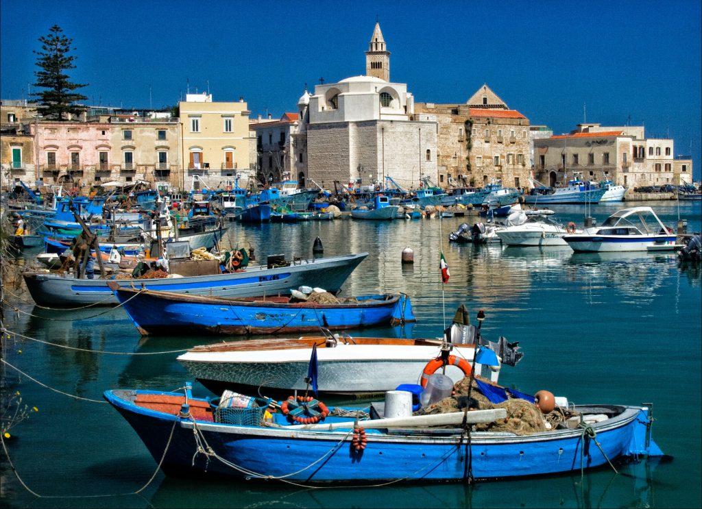 Trani - Foto Unsplash @Sterlinglanier Lanier
