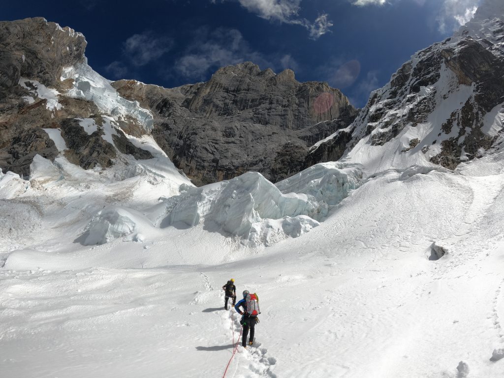 Avvicinamento alla parete. Foto archivio Della Bordella