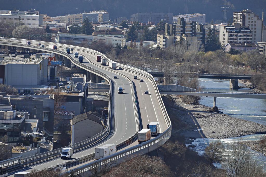 Foto Zambello Lorenzo ANSA Generiche Alto Adige Bolzano  Panoramiche Città Autostrada del Brennero A22