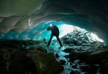 Photo of Nel mondo nascosto delle grotte glaciali: il caso del ghiacciaio “gruviera” della Vallelunga