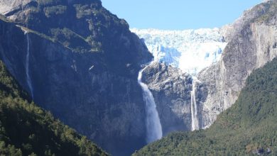 Photo of Patagonia. Turisti riprendono in diretta il crollo di un ghiacciaio pensile