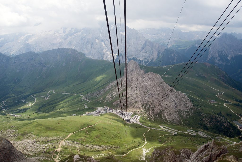 Passo Pordoi - Foto Wikimedia Commons @Giorgio Galeotti