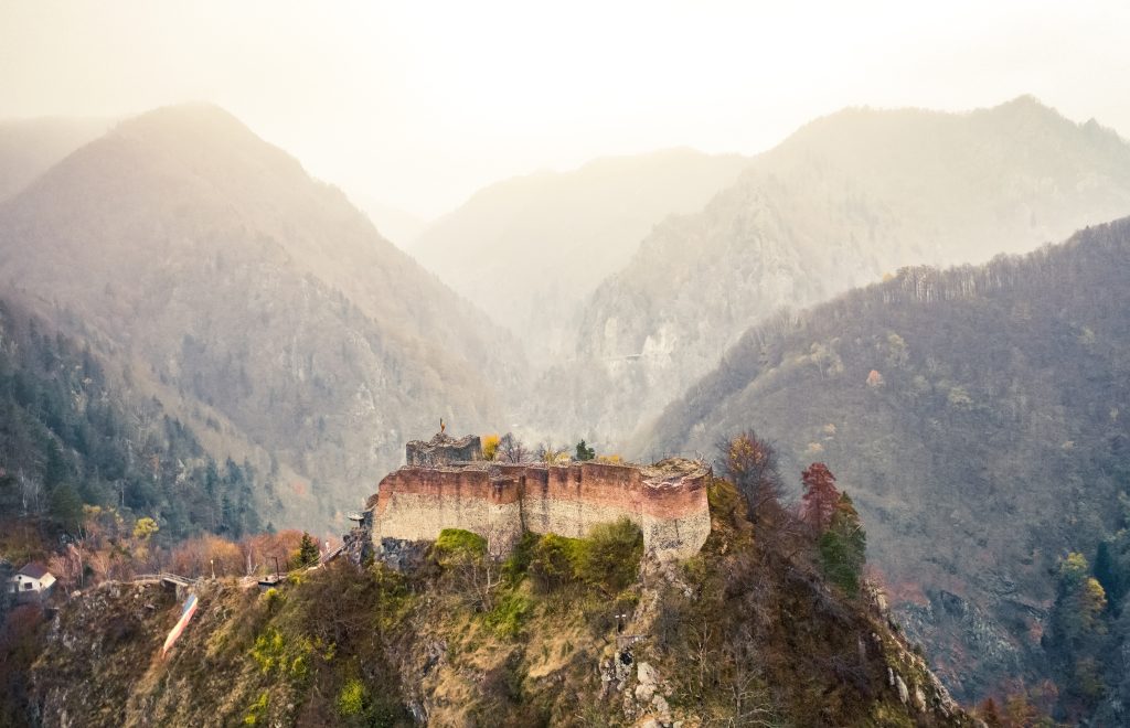 Il castello Poenari, foto Shutterstock
