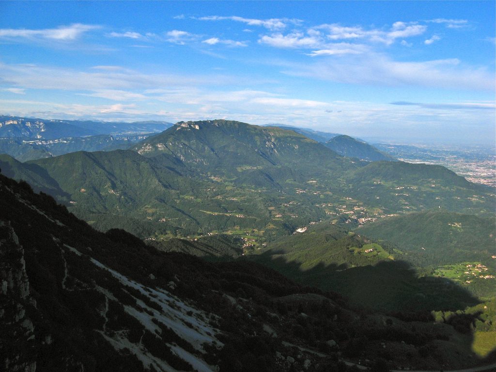 Vista dal rifugio Campogrosso - Foto Wikimedia Commons @Pottercomuneo