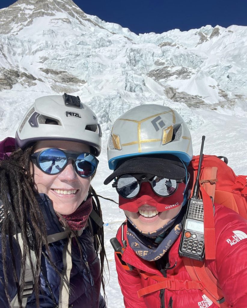 Adriana Brownlee e Kristin Harila. Cho Oyu inverno. Foto Adriana Brownlee