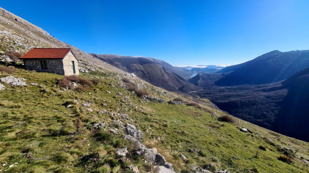 Il rfugio di Monte Forcone