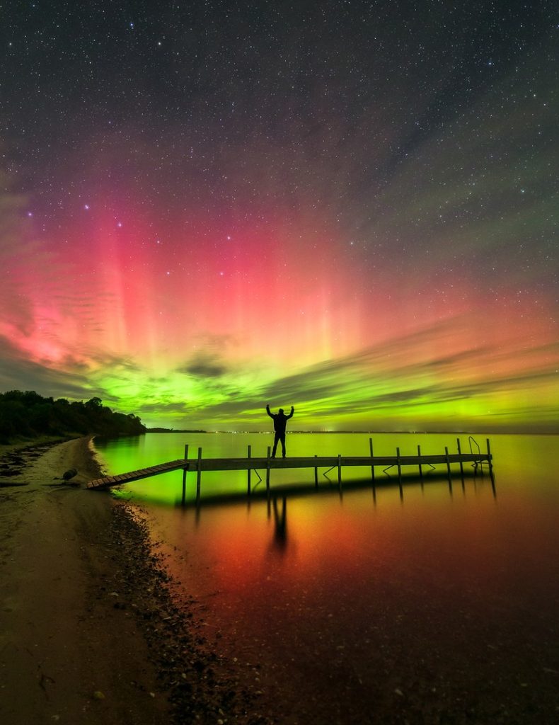 “Red Skies”. Nykøbing Mors, Denmark. Foto Ruslan Merzlyakov. 