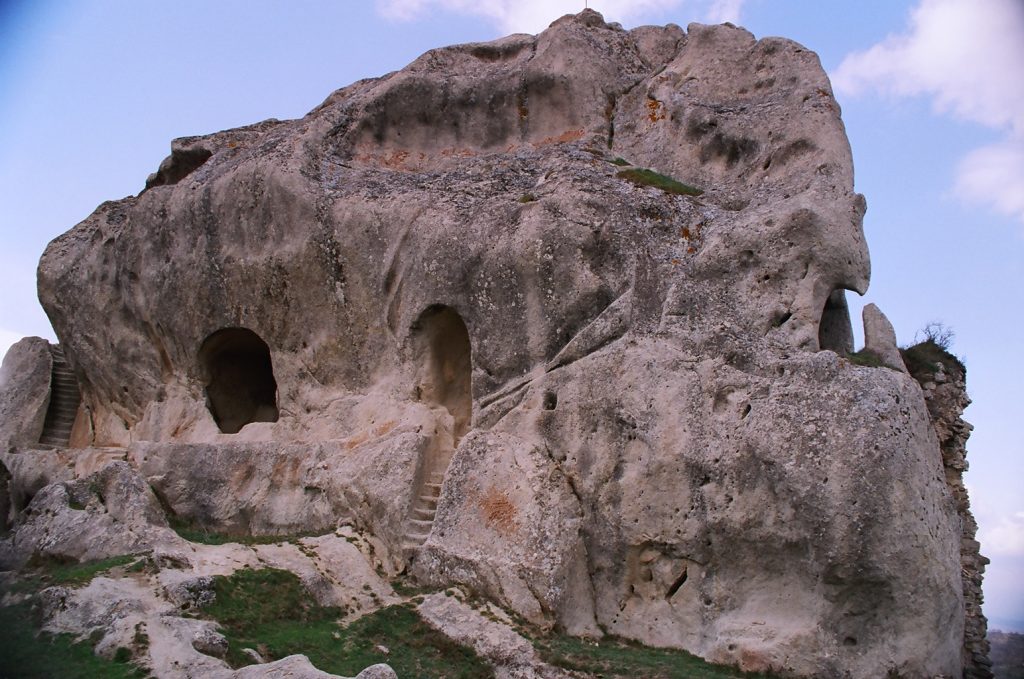 Case in pietra di Pietrapertosa - Foto Wikimedia Commons @Alessio020302