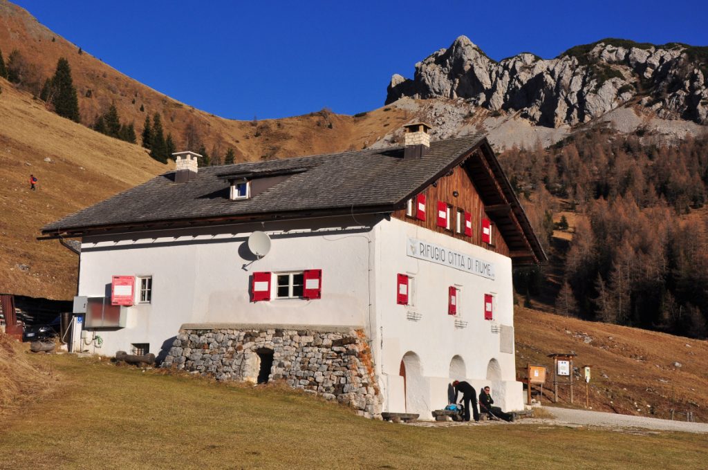 Dicembre 2015, niente neve al rifugio Città di Fiume