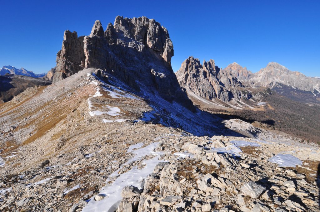 Dicembre 2015, niente neve tra Becco di Mezzodì, Croda da Lago e Tofane