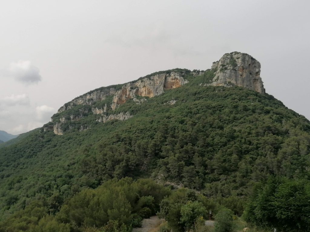 Rocca di Corno - Foto Wikimedia Commons @Capricornis crispus