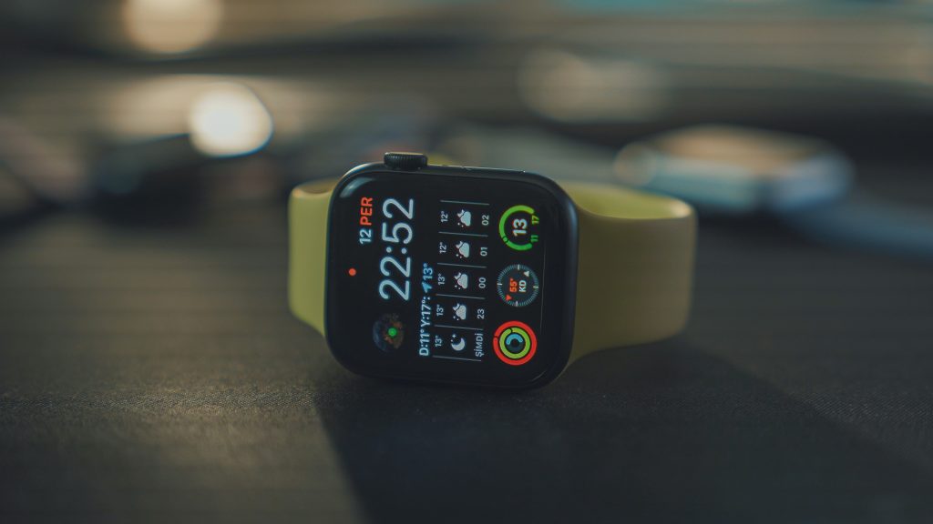 Smartwatch - Foto Unsplash @Onur Binay