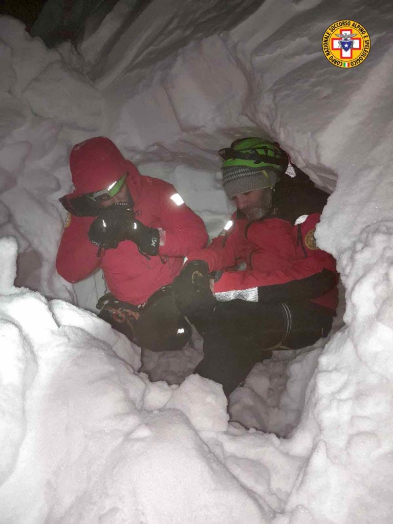 Soccorsi nella neve - Foto Soccorso alpino e speleologico lombardo