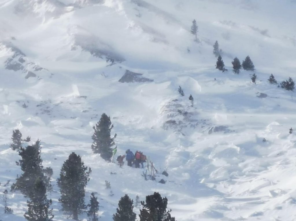 Valanga sul Passo Limo - Foto FB Soccorso Alpino Alto Adige · Bergrettung Südtirol - CNSAS
