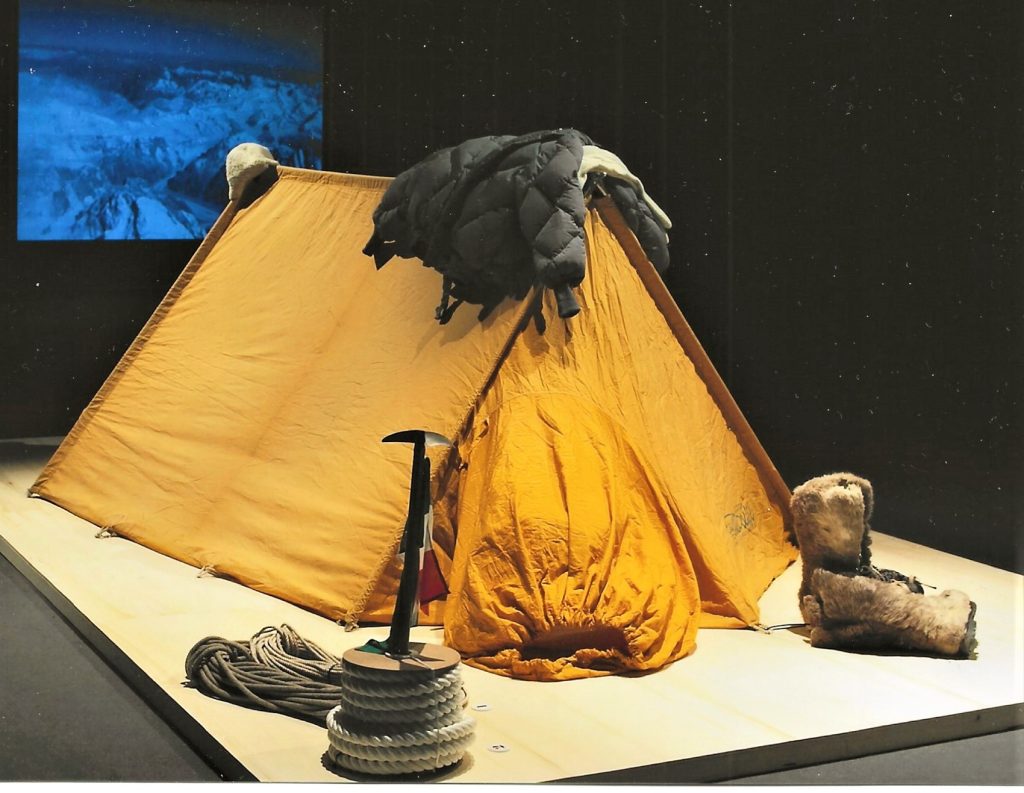  La tenda numero 45, la piccozza e la corda di Compagnoni sul K2 - Archivio Achille Compagnoni