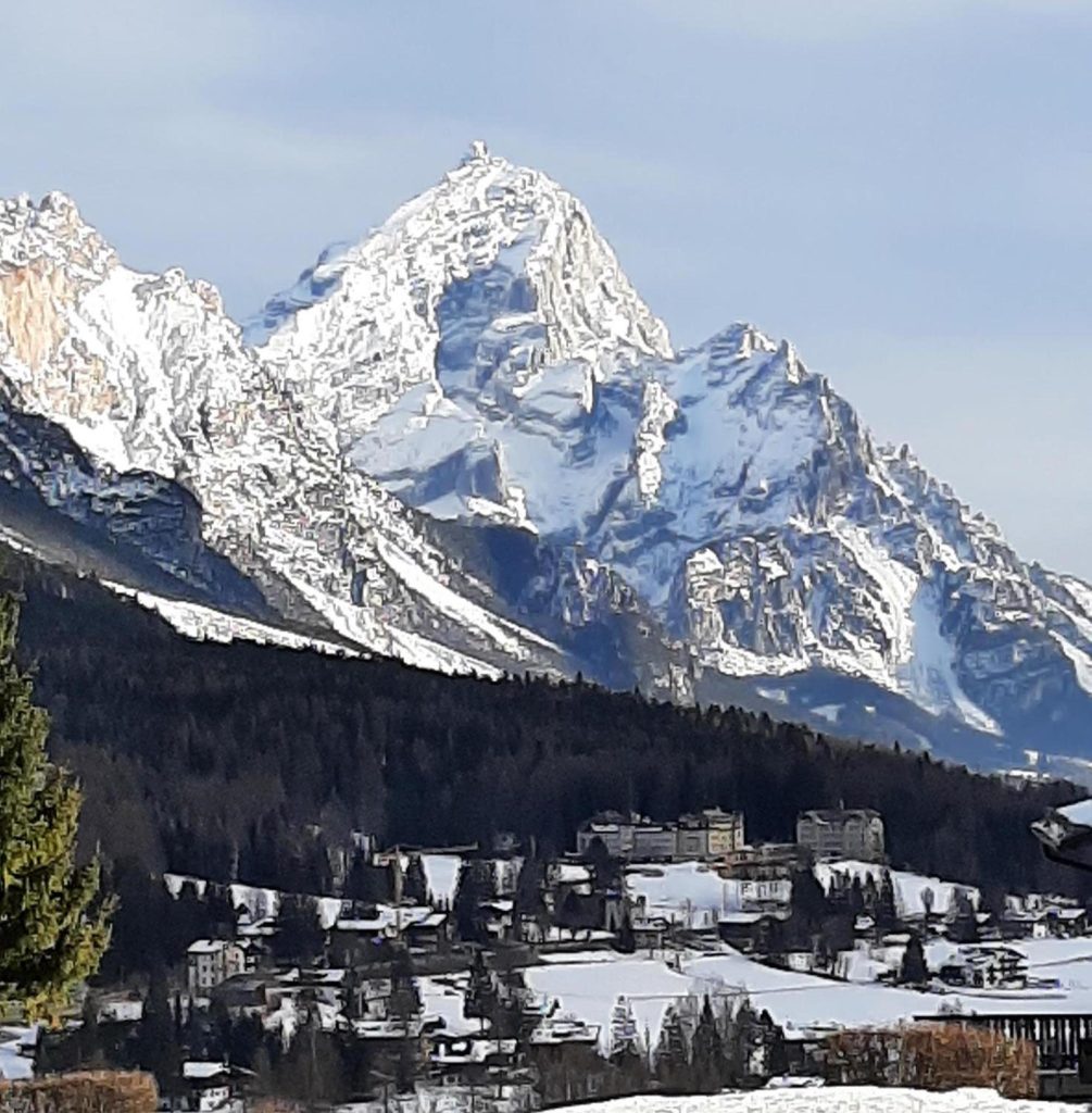 Il monte Antelao visto da Cortina d