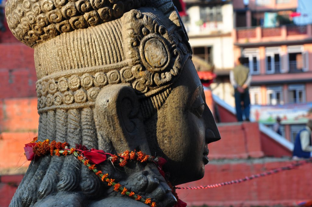 Kathmandu, statua di-Garuda in Durbar Square - Foto Stefano Ardito