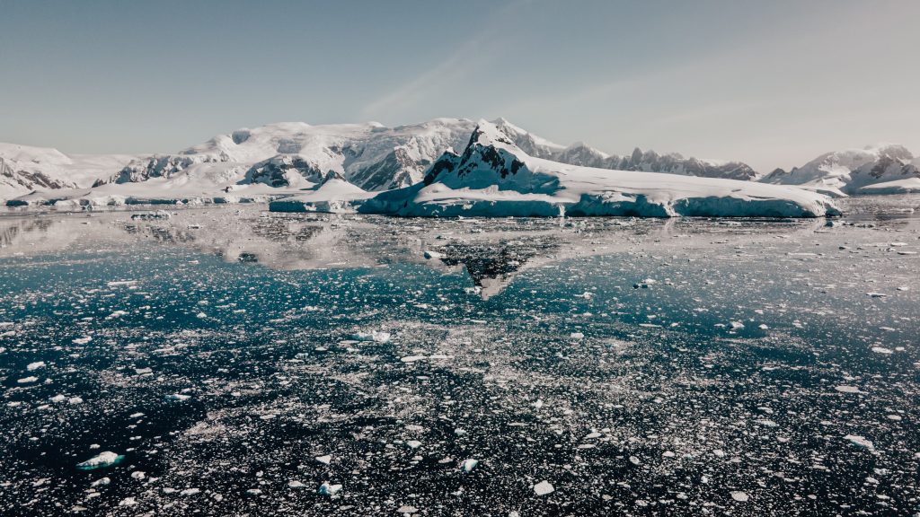 Antartide - Foto Unsplash @Tanya Grypachevskaya