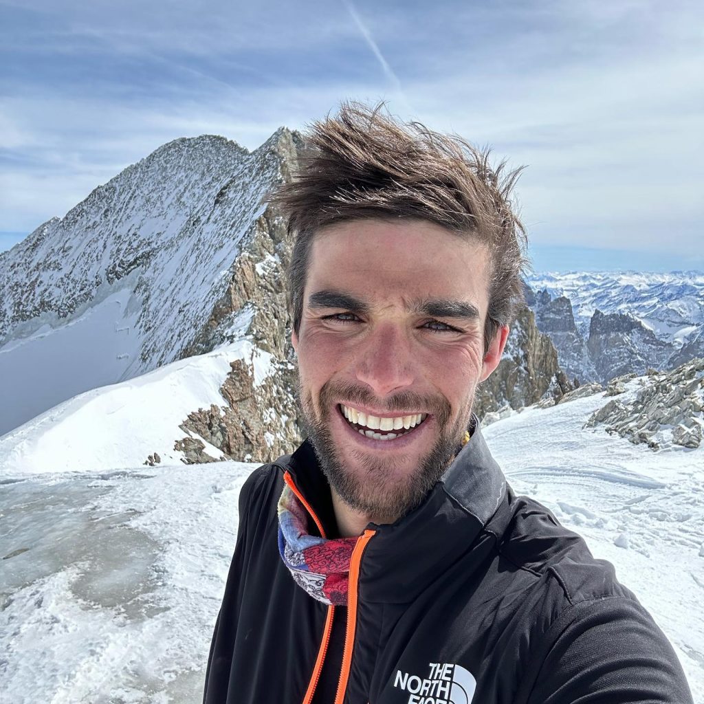Benjamin Védrines sul massiccio francese degli Écrins. Foto courtesy Benjamin Védrines