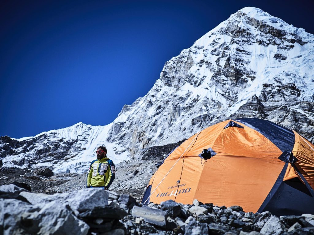 Alex Txikon sul Manaslu, foto Diego Martinez