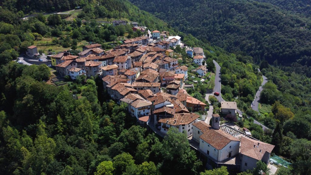 Bondone, Trentino Alto Adige - Foto Wikimedia Commons @Syrio