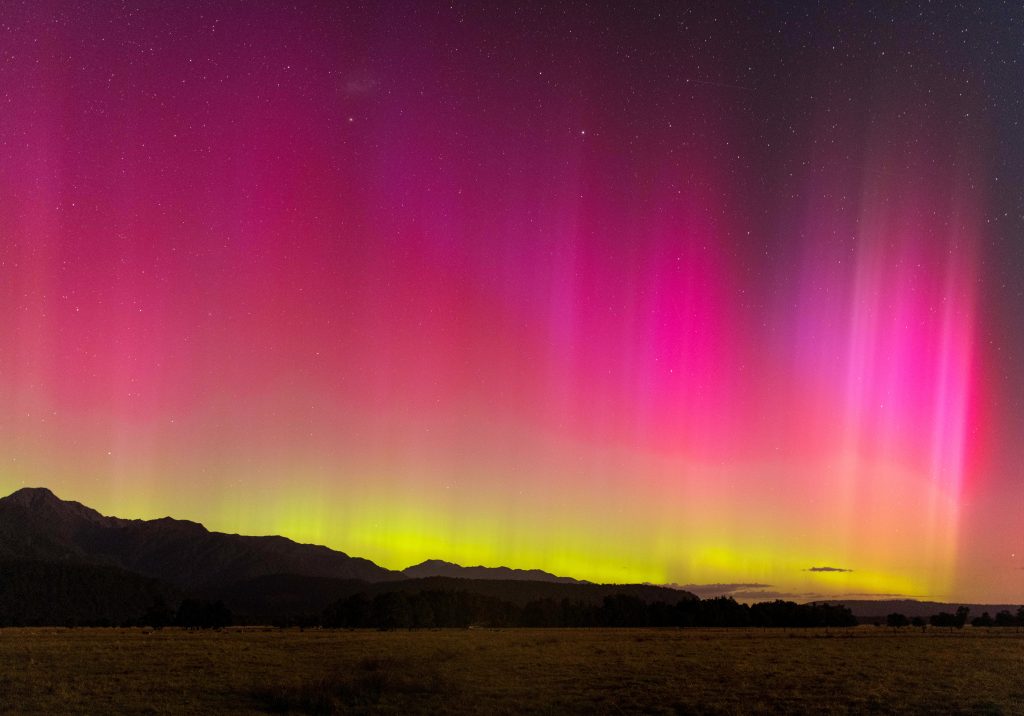 Aurora australe in Nuova Zelanda 27.2.2023 - Foto ANSA (Credit Image: © Yang Liu/Xinhua via ZUMA Press)