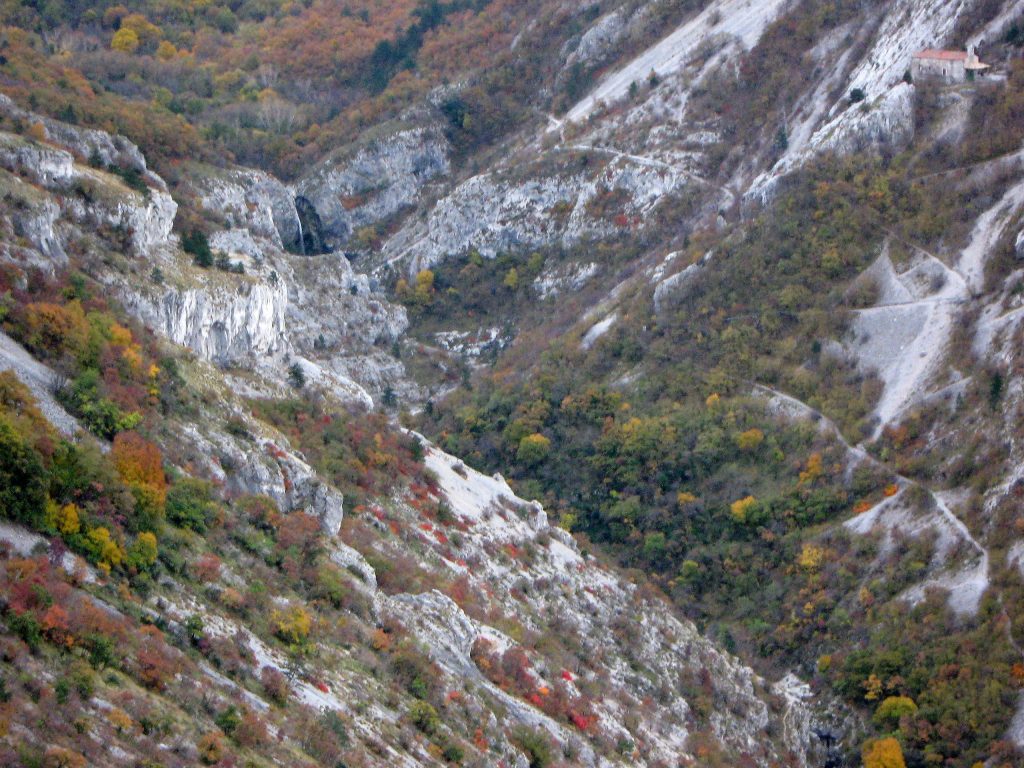 Val Rosandra - Foto Wikimedia Commons @Fulvio Bacchia