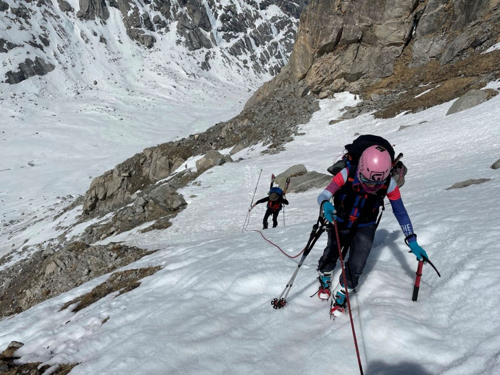 Risalita verso la Sella del Forno - Foto Michele Comi