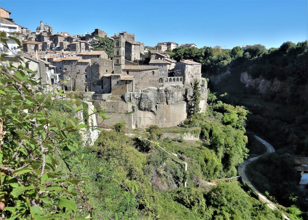 Ronciglione, Lazio - Foto Wikimedia Commons @Albarubescens