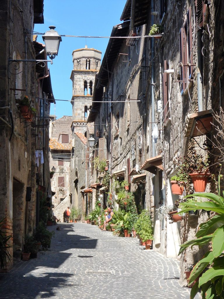 Ronciglione, Lazio - Foto Wikimedia Commons @Albarubescens