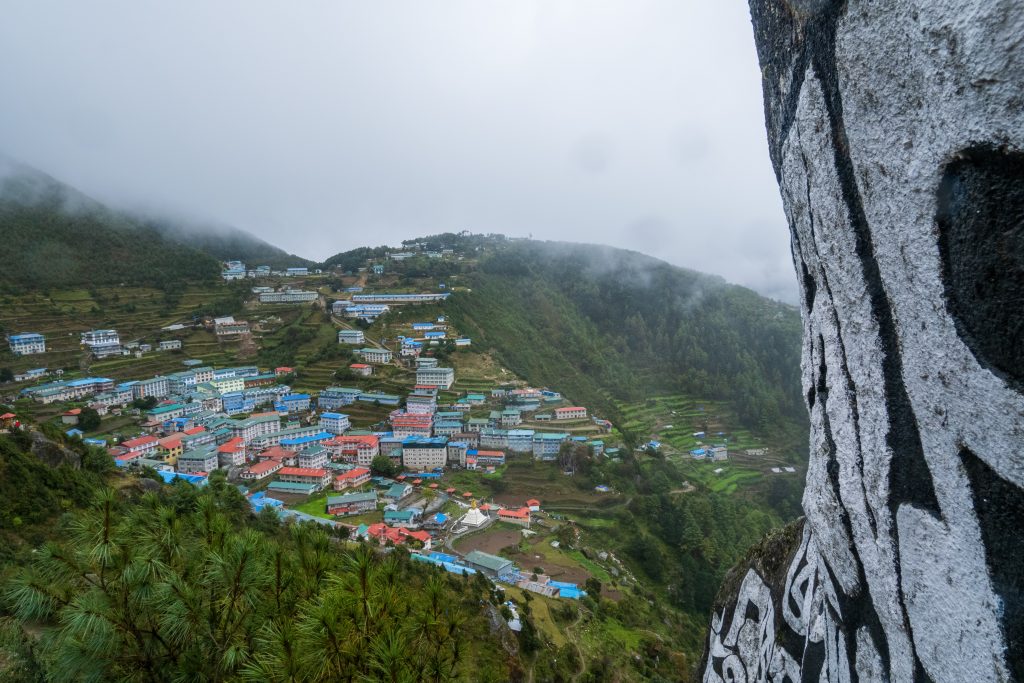 Namche Bazar - Foto Unsplash @Fixel Phixel