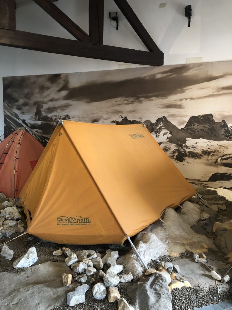 Una tenda della spedizione italiana del 1954 al K2. Museo della Montagna. Torino. Foto Noemi Brendolin