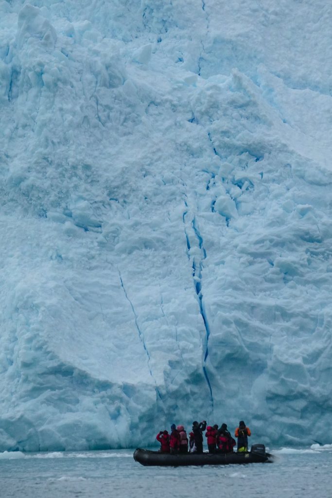 Antartide. Foto Unsplash @longma 