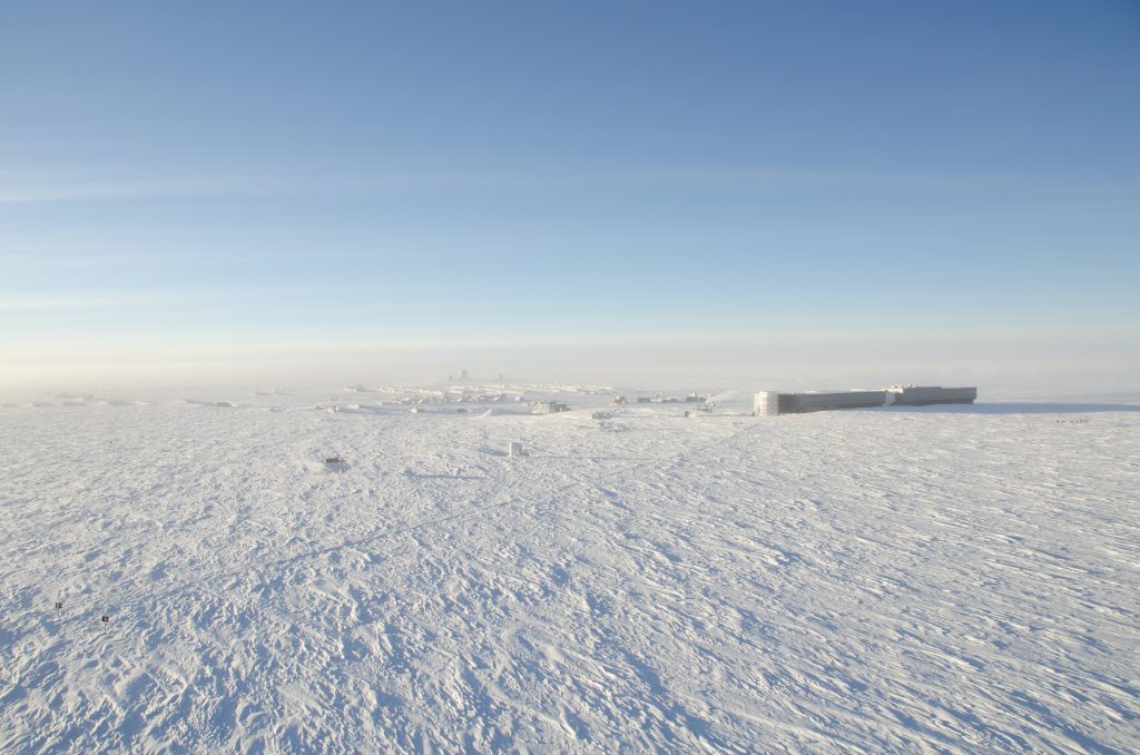 Osservatorio di ricerca sull'atmosfera, Antartide. Foto Unsplash @NOAA
