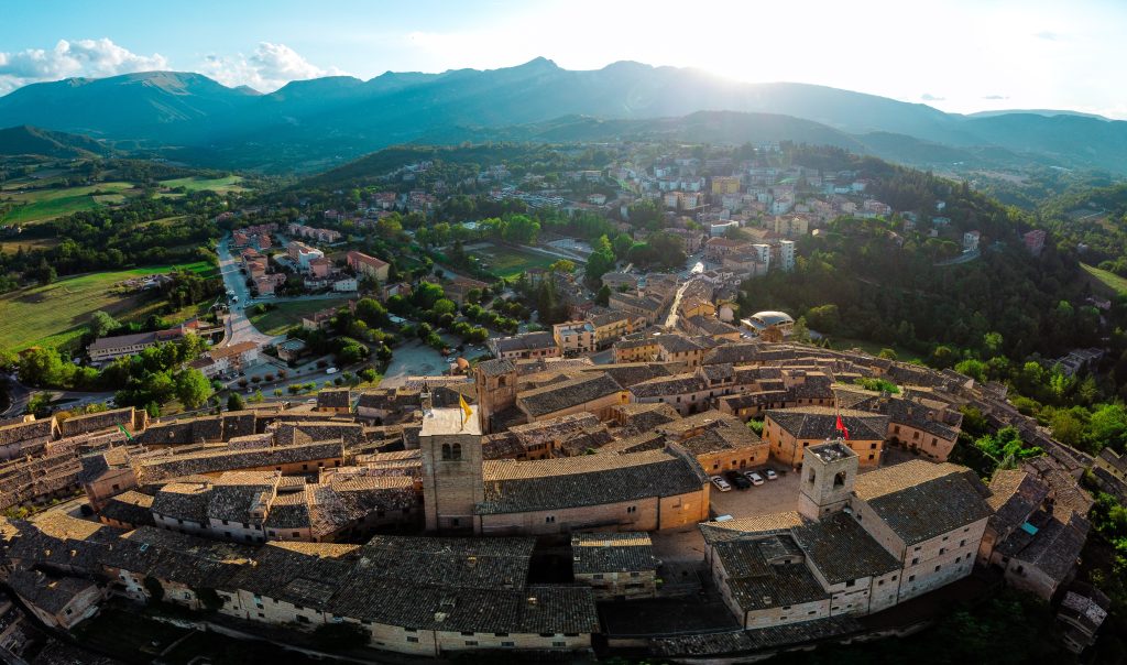 Sarnano - Foto Unsplash @Riccardo Neri