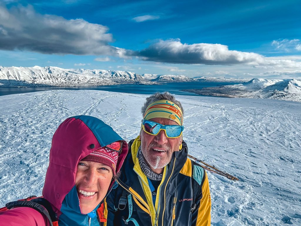 Selfie di Tamara e Hansjörg Lunger a Dalvilak, Islanda. Foto Archivio Tamara Lunger