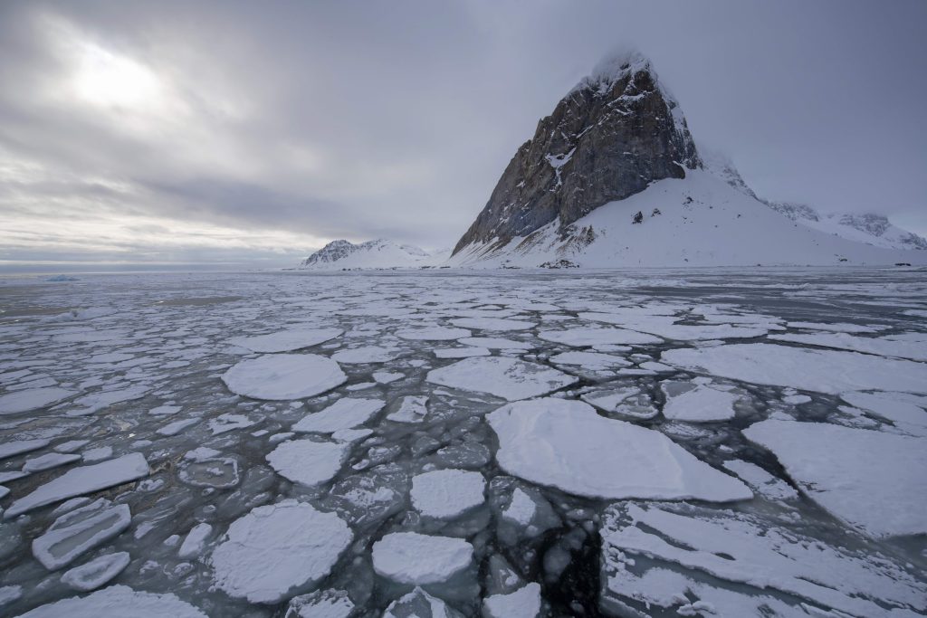 Arcipelago delle Svalbard - Foto ANSA © Magnus Martinsson via ZUMA Press)