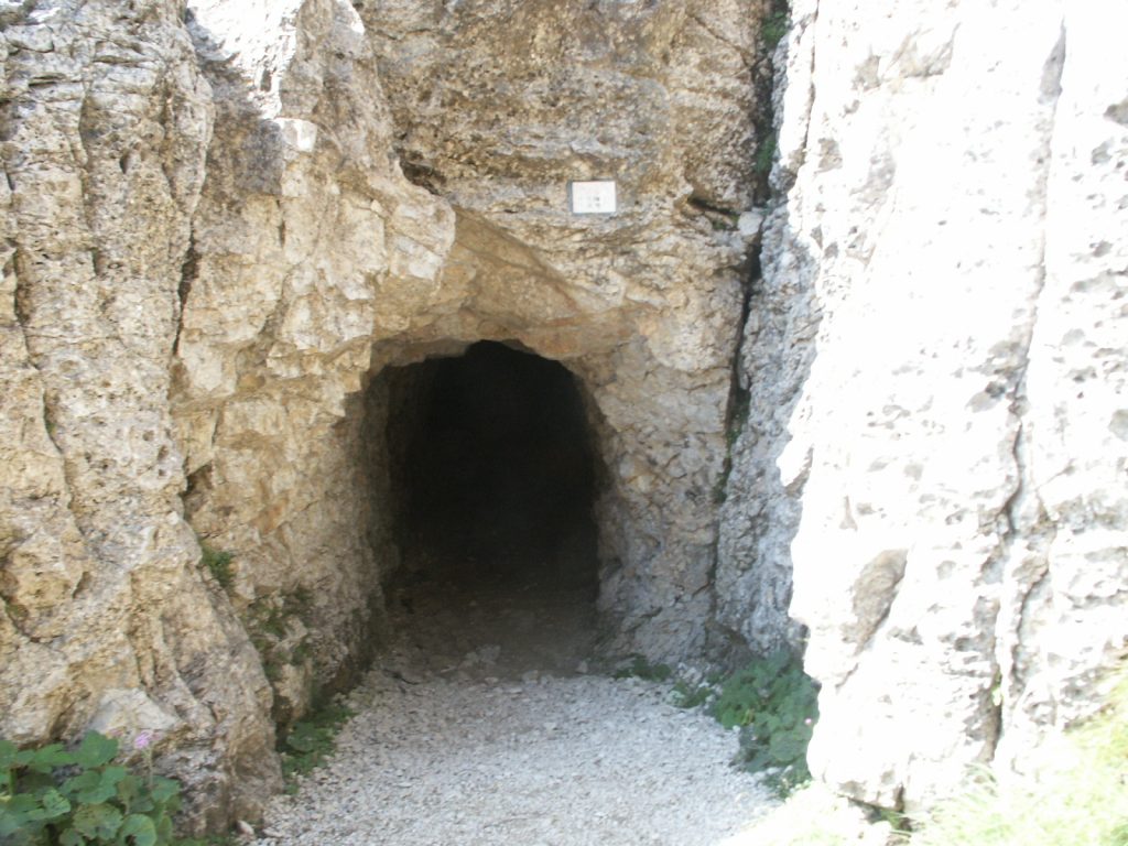 Galleria 46, Strada delle 52 Gallerie - Foto Wikimedia Commons @Aplasia