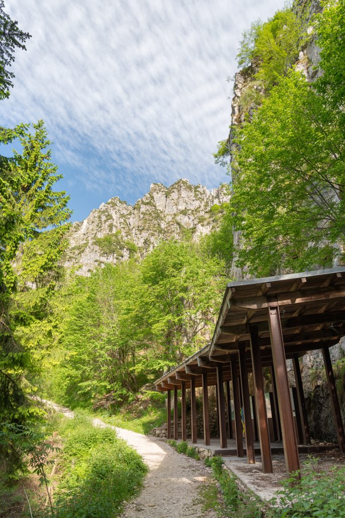 Inizio Strada delle 52 Gallerie - Foto Wikimedia Commons @Giorgio Galeotti