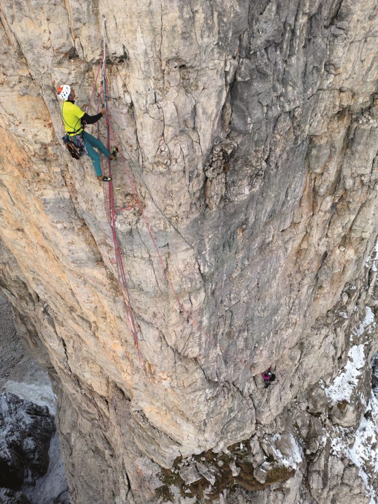 Sullo Spigolo Fox al Campanile Basso. Foto Umberto Isman