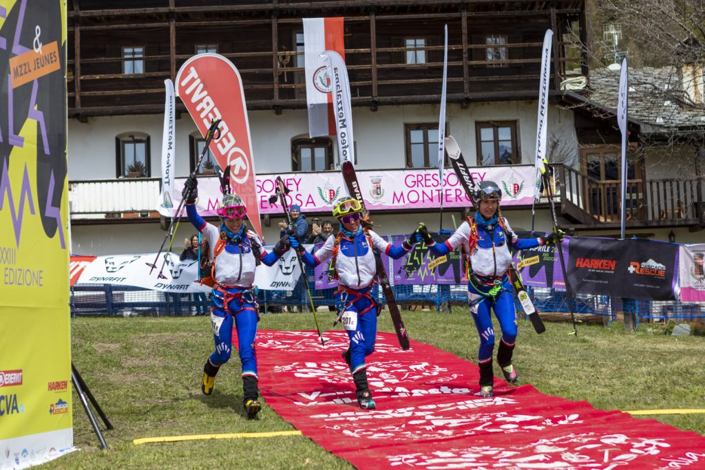 Il podio femminile. Foto Ufficio Stampa Trofeo Mezzalama