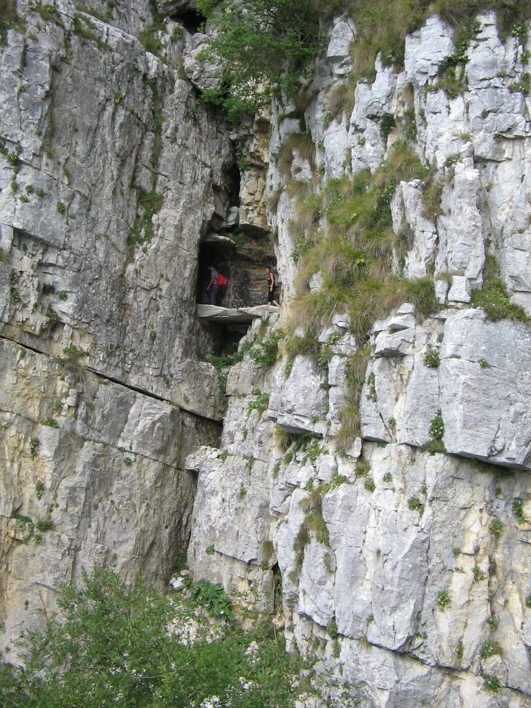 Galleria 15, Strada delle 52 Gallerie - Foto Wikimedia Commons @Vajo