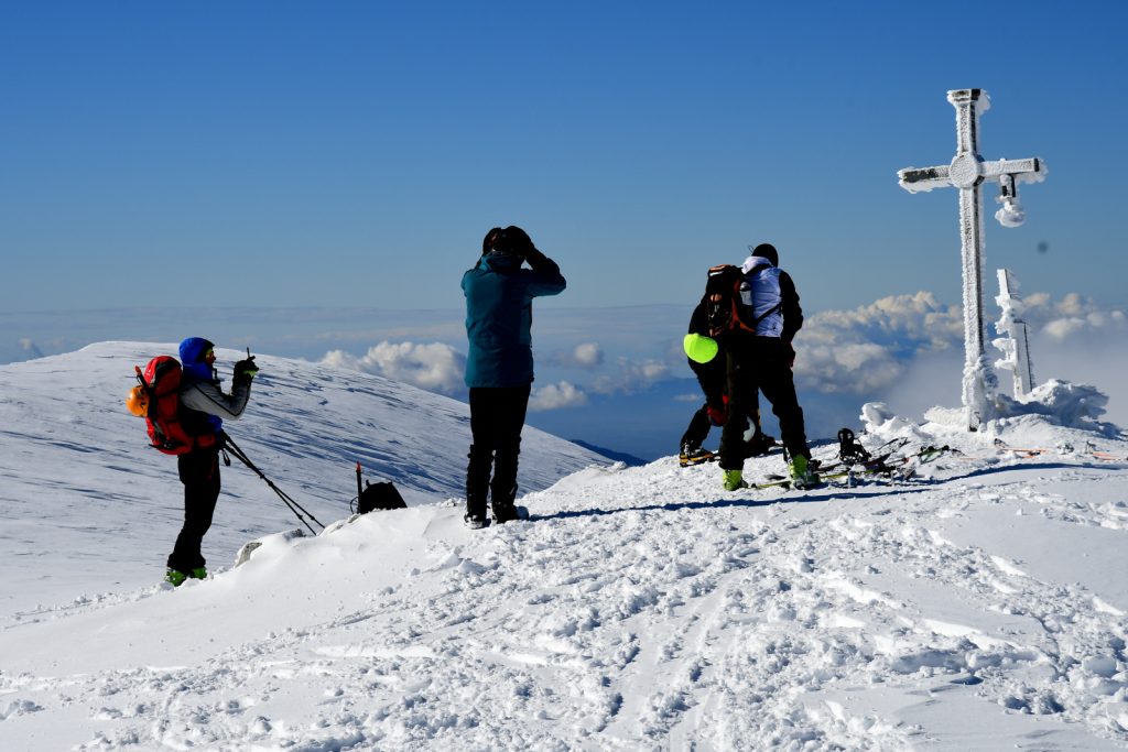Scialpinisti sul Monte Forcellone. Foto Stefano Ardito