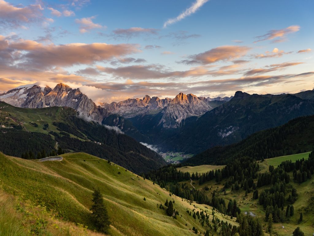 Passo Sella. Foto Unsplash @Alessandro Pacilio