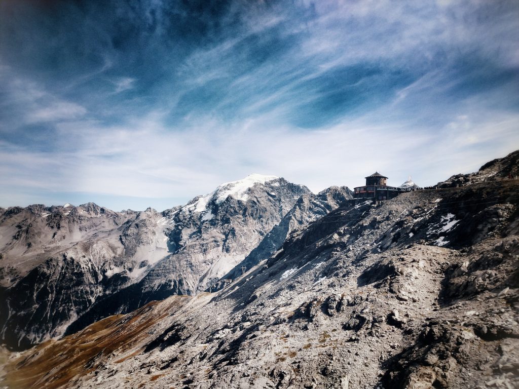 Passo dello Stelvio. Foto Unsplash @Mizzi Westphal