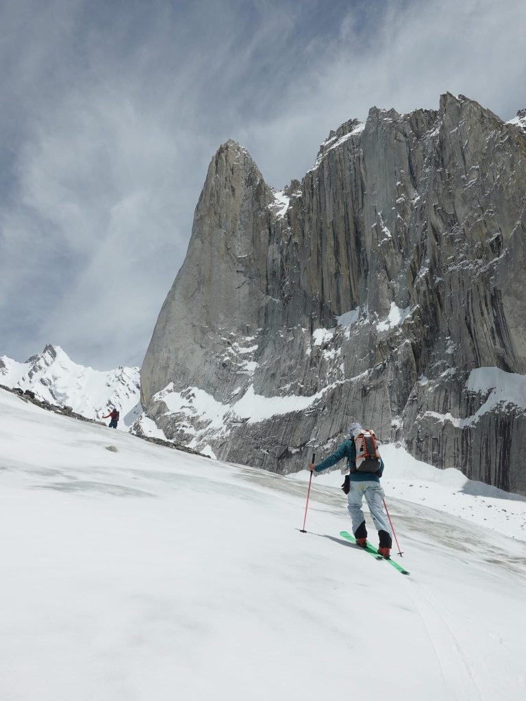 Avvicinamento nello Yosemite del Karakorum. Foto courtesy Giovanni Zaccaria