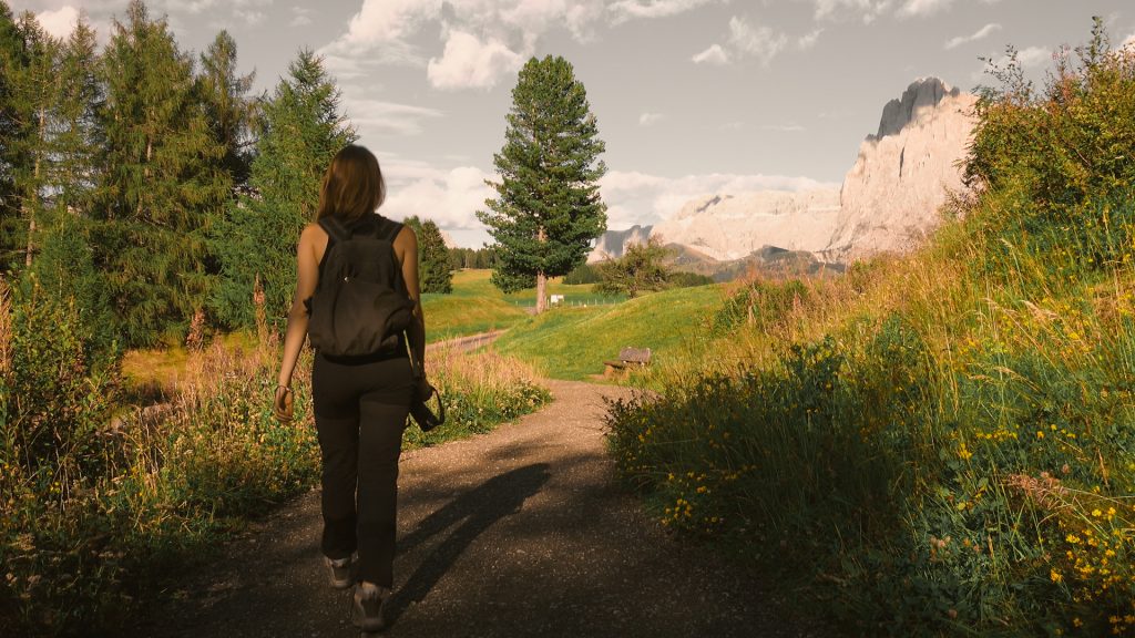 Feel, live embrace - Regista: Massimo Ferigo - Premio Quarta parete