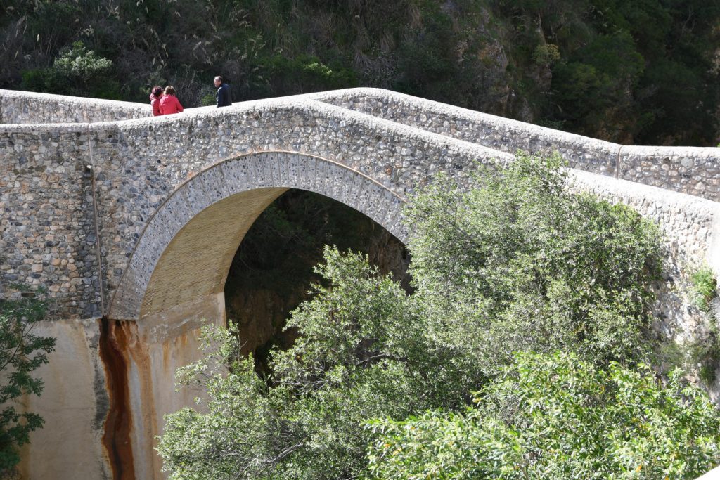 Gole del Raganello, il Ponte del Diavolo. Foto Stefano Ardito