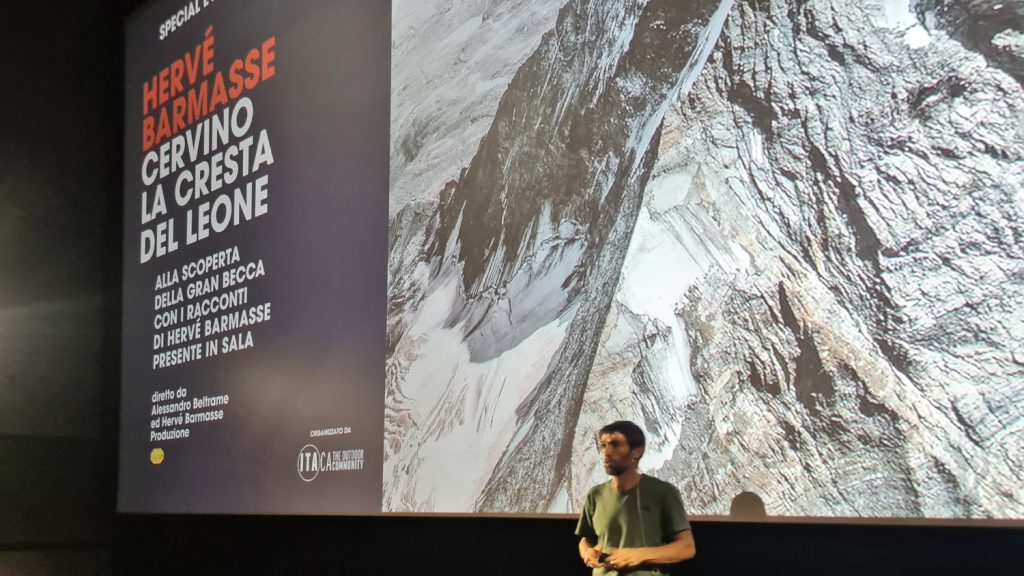 Hervé Barmasse durante una serata (Roma, settembre 2022). Foto Stefano Ardito