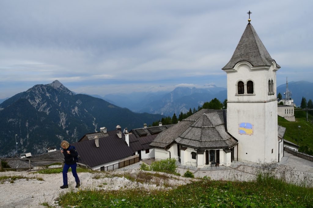 Il Santuario di Monte Lussari. Foto Stefano Ardito